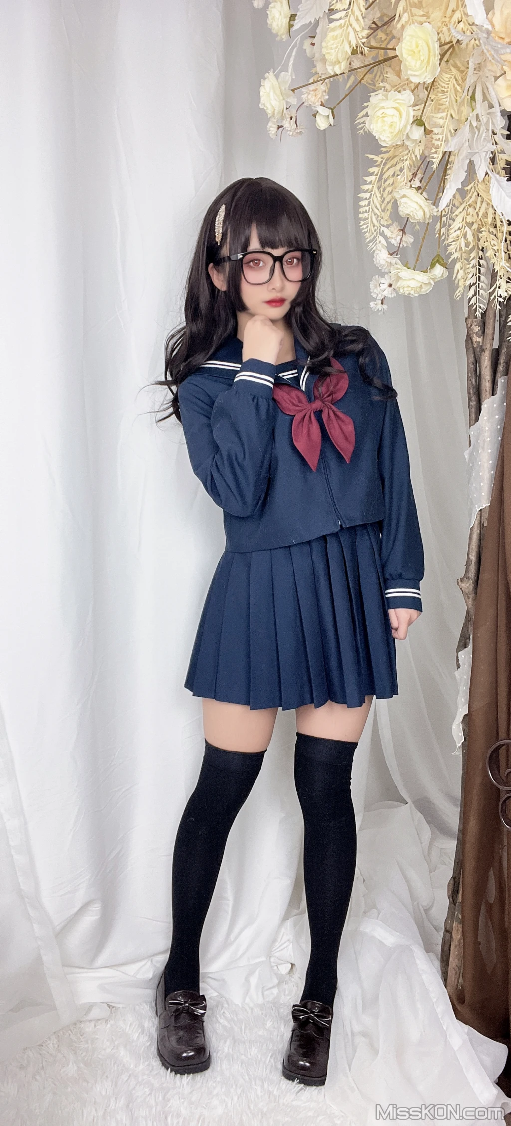 Coser@洛璃LoLiSAMA: 漫画 (113 photos + 3 videos)