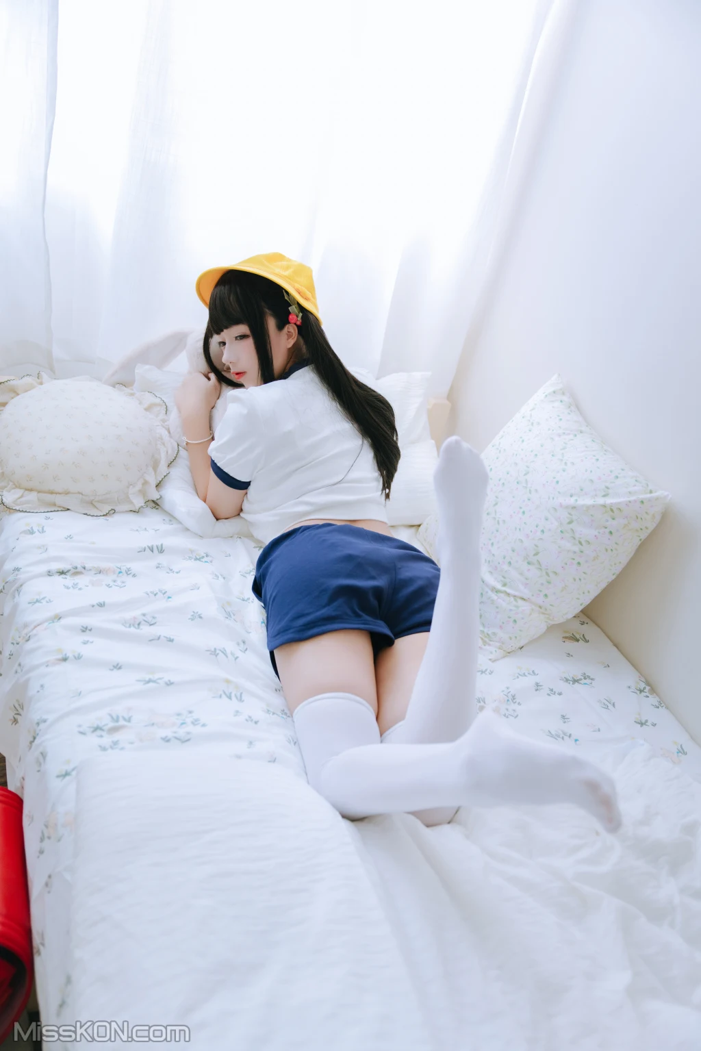 Coser@日奈娇: 萝莉 (105 photos)