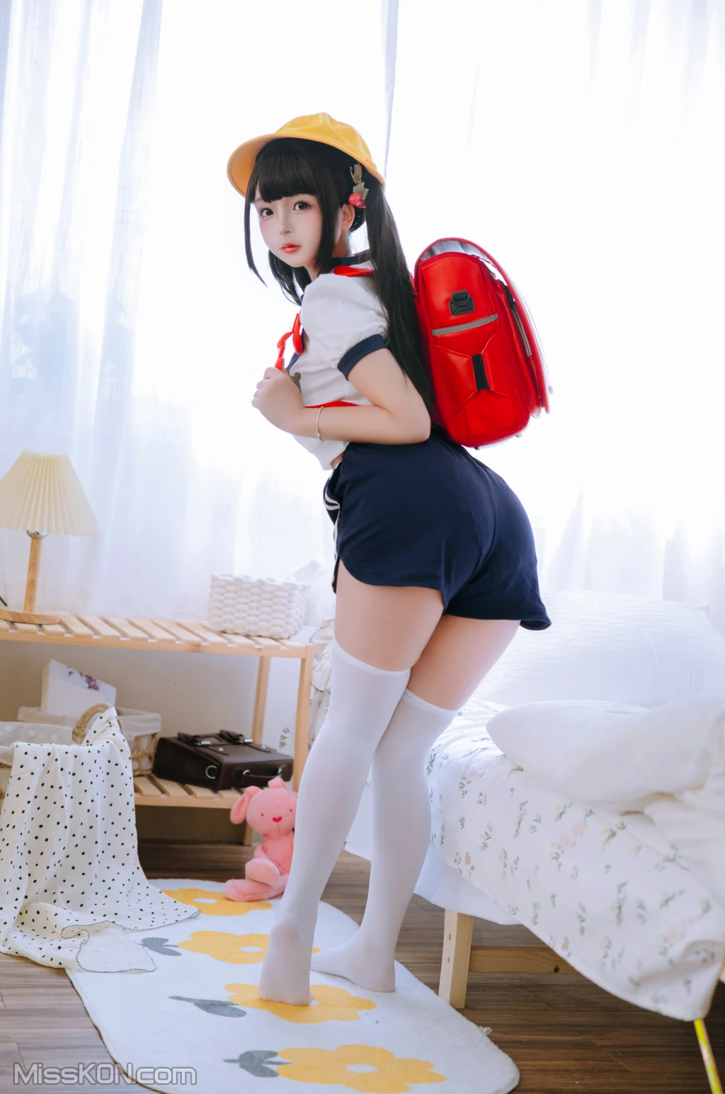 Coser@日奈娇: 萝莉 (105 photos)