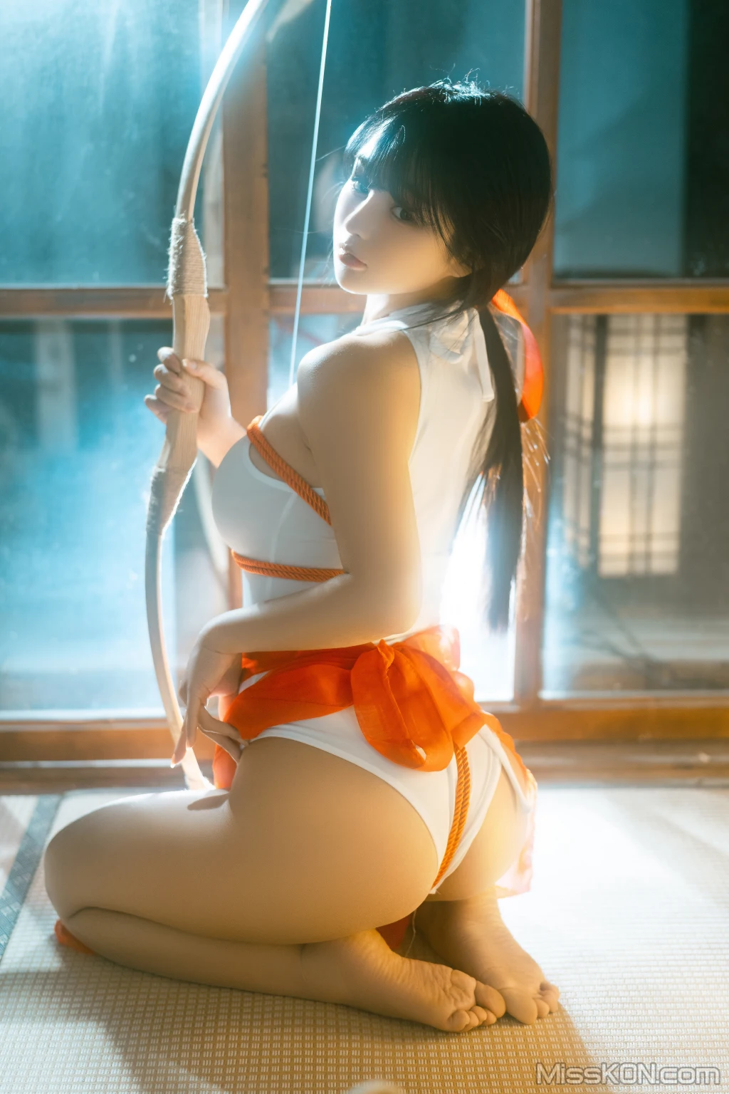 Coser@桜井宁宁: 绳艺巫女 (61 photos)