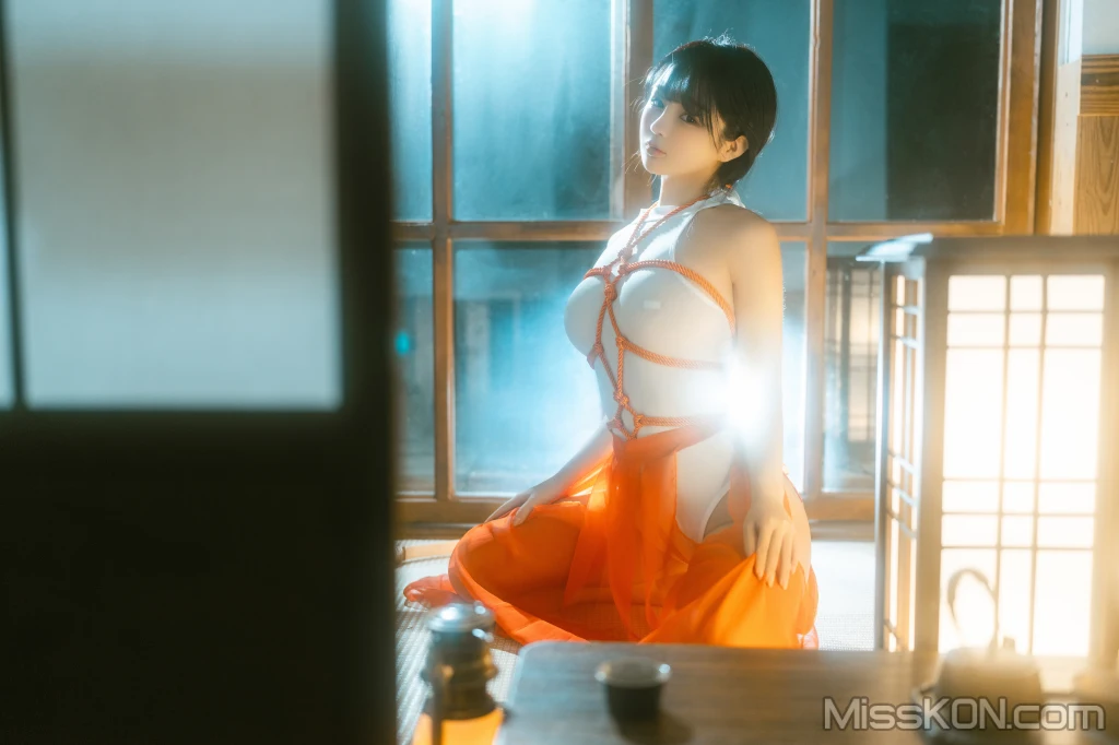 Coser@桜井宁宁: 绳艺巫女 (61 photos)