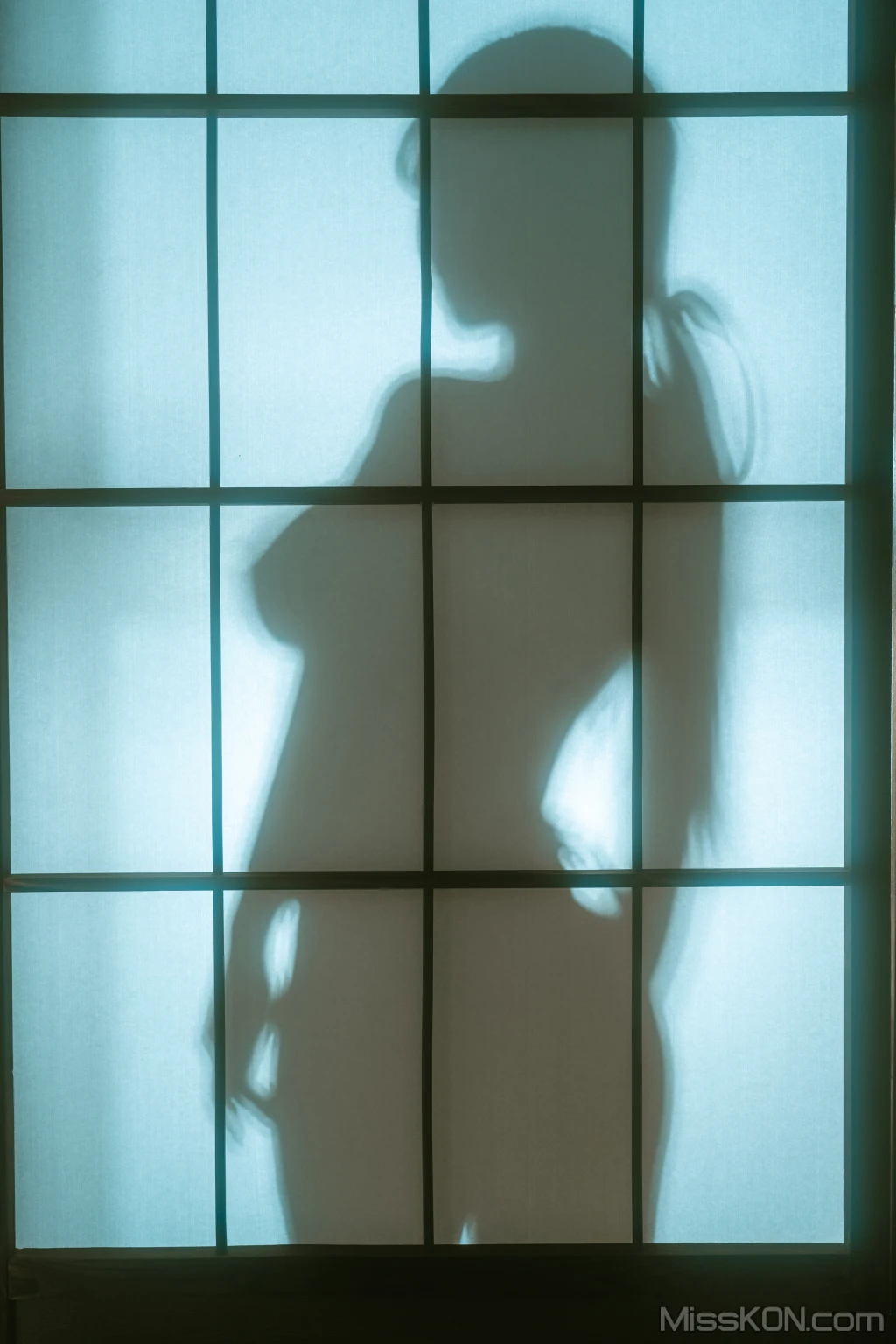 Coser@桜井宁宁: 绳艺巫女 (61 photos)