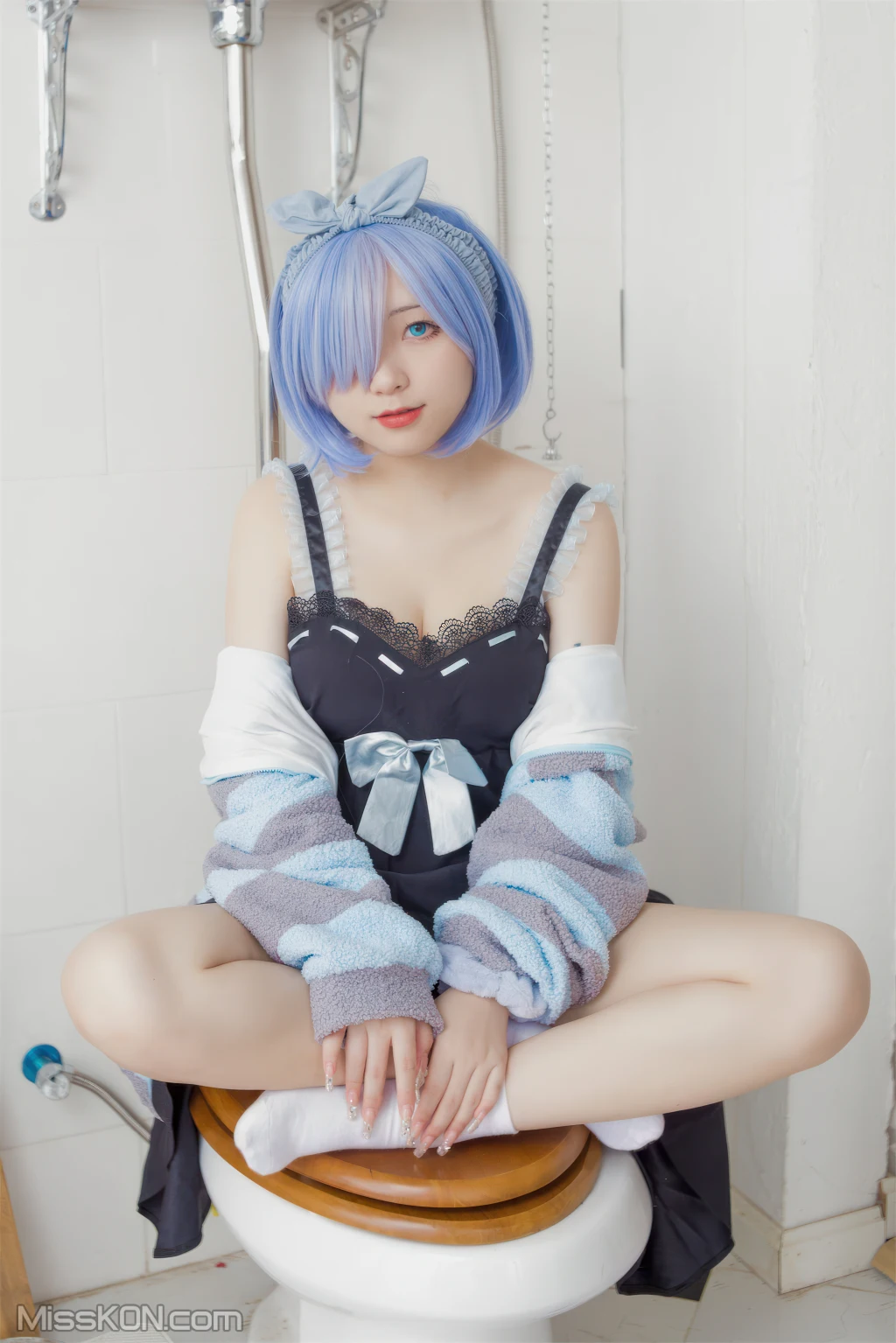 Coser@花铃: 蕾姆居家服 (30 photos)