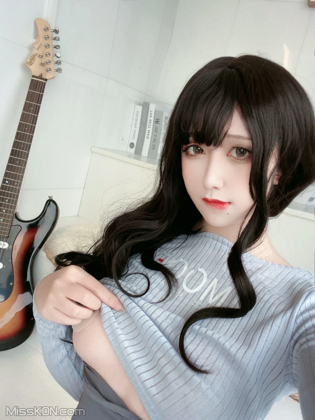 Coser@九曲Jean: 吉他妹妹 (40 photos)
