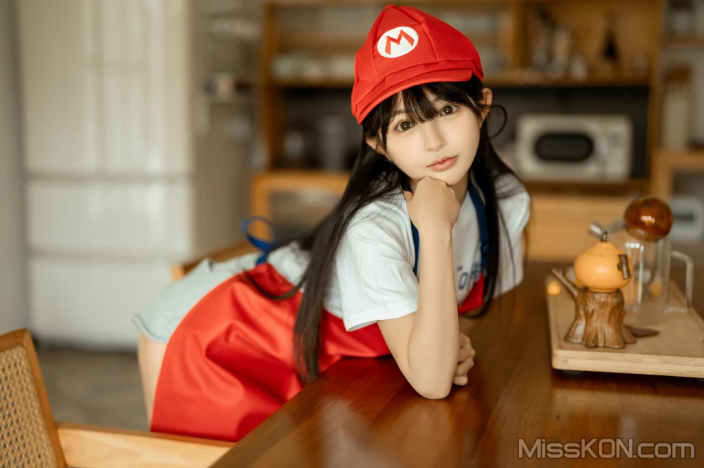 Coser@桜井宁宁: 马里奥围裙 (50 photos)