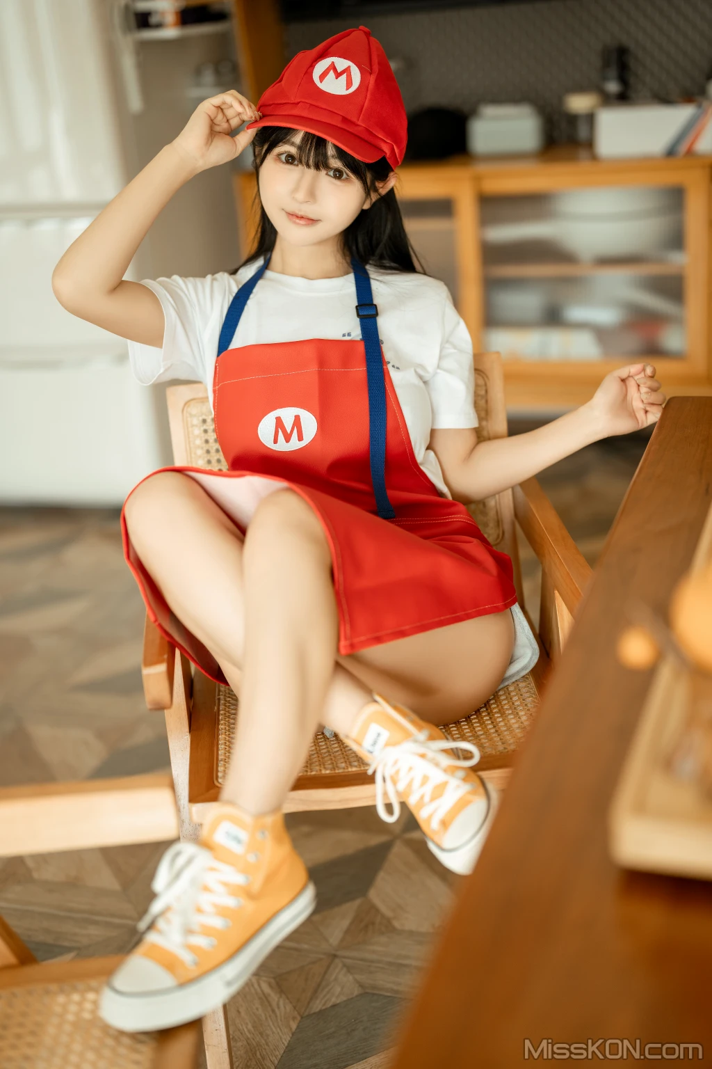 Coser@桜井宁宁: 马里奥围裙 (50 photos)