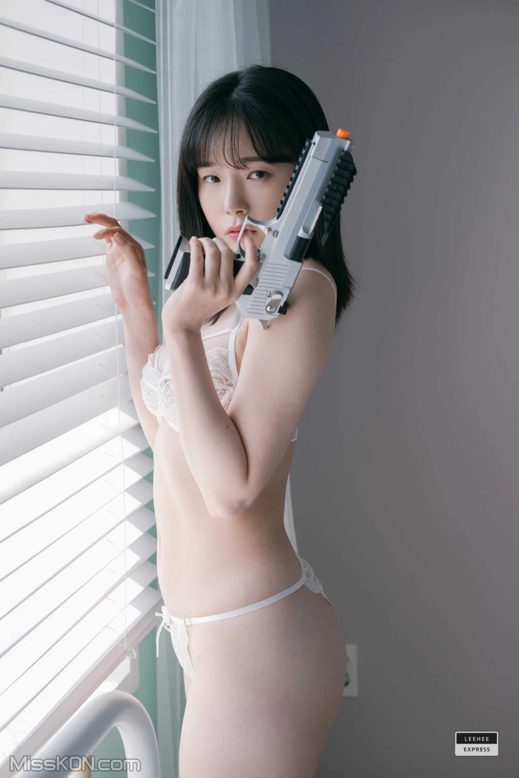 [LE] LEBE-181B: Sir.Bean (피아) (49 photos)