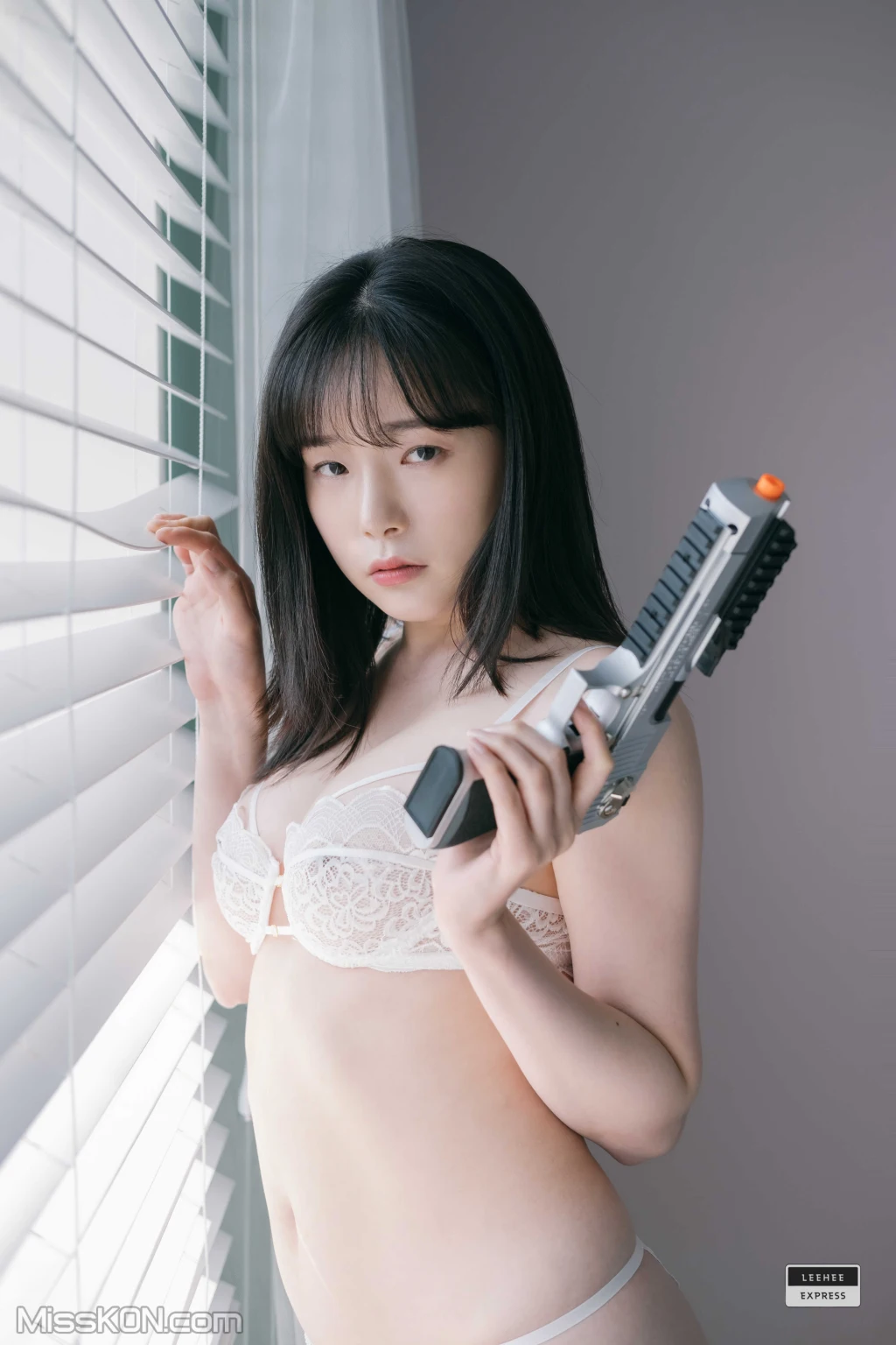 [LE] LEBE-181B: Sir.Bean (피아) (49 photos)