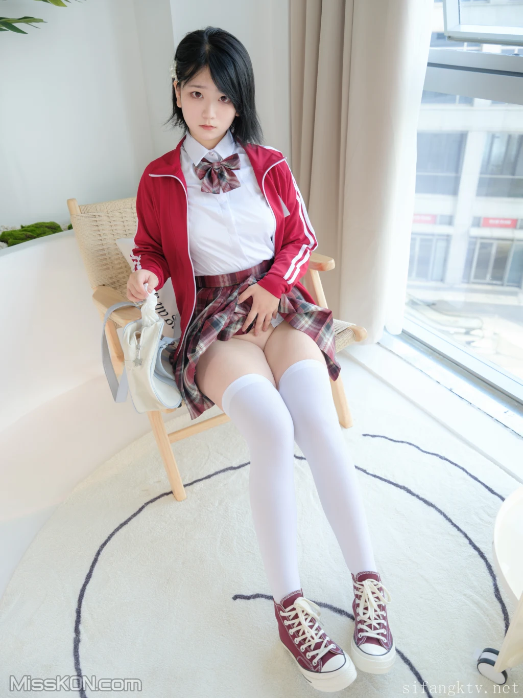 [素人渔夫] R18 林书辞: JK服清纯美少女嫩妹&小枫 (116 photos + 1 video)