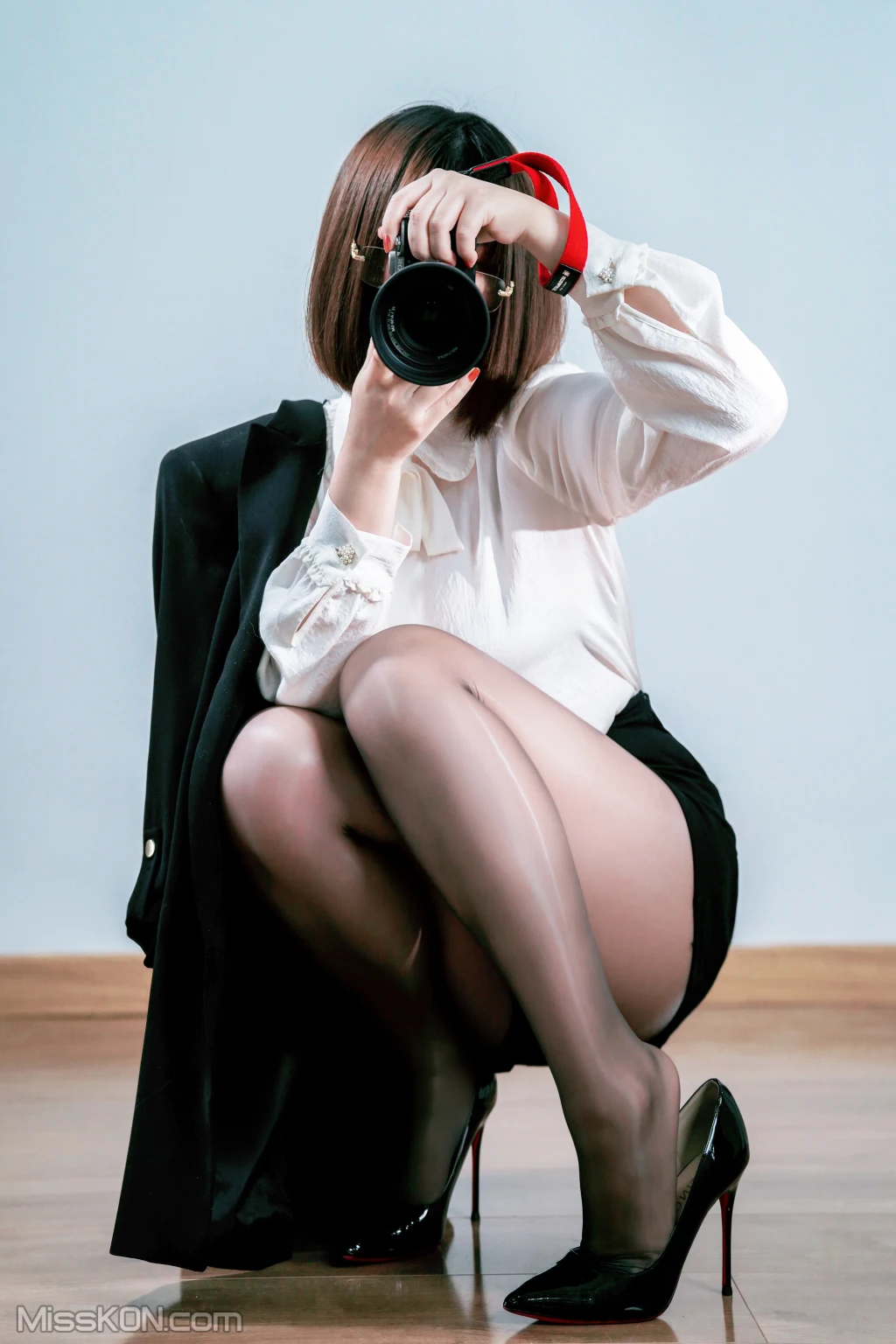 Coser@半半子: OL自撮 (28 photos )