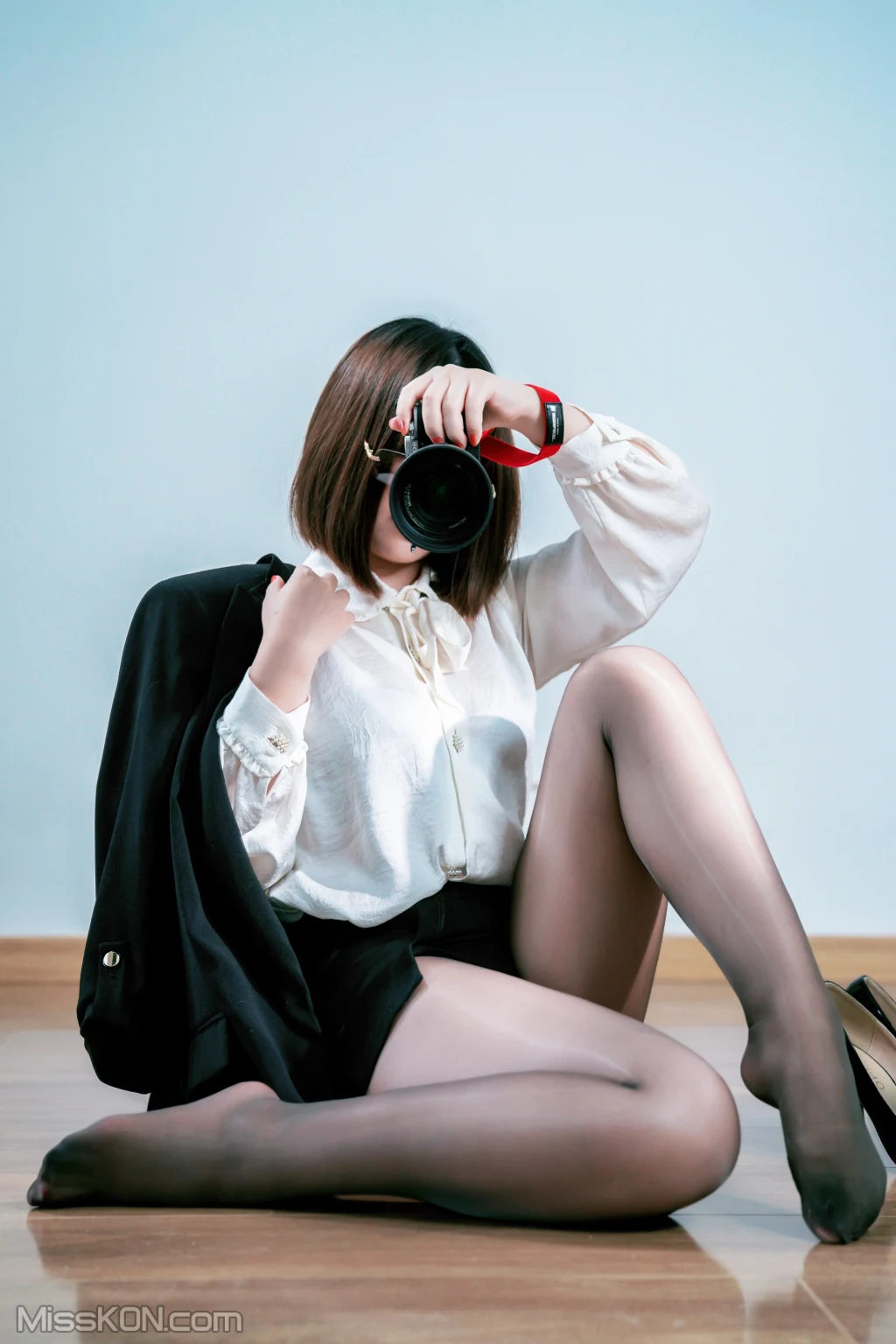 Coser@半半子: OL自撮 (28 photos )