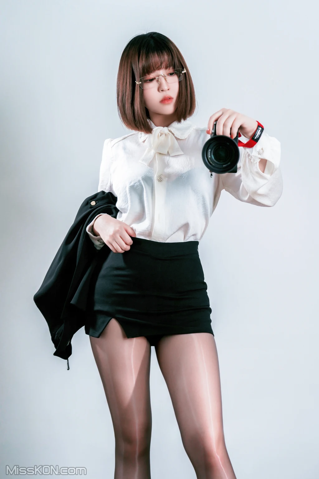 Coser@半半子: OL自撮 (28 photos )