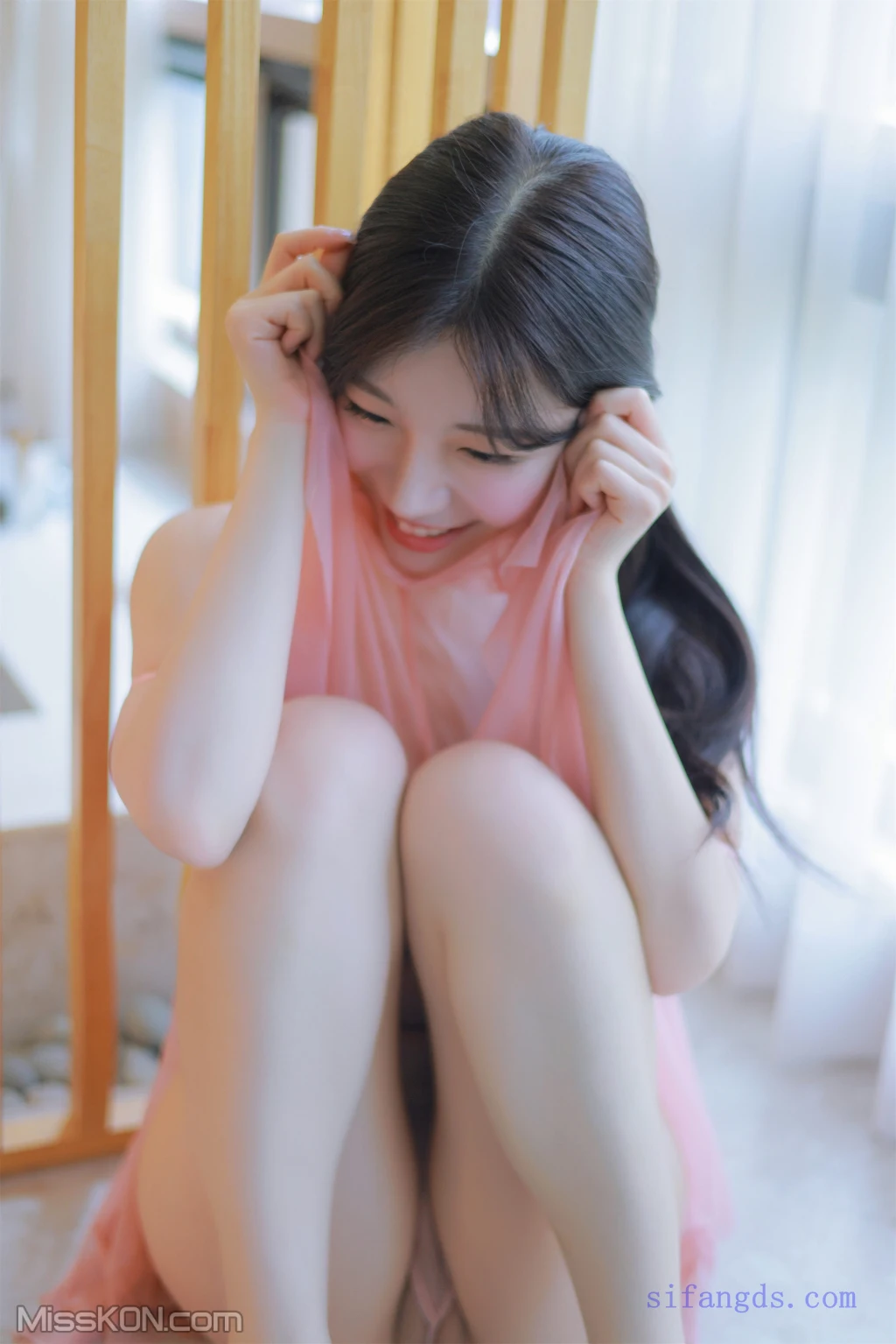 쏘블리 (@leeesovely): Pink (93 photos )