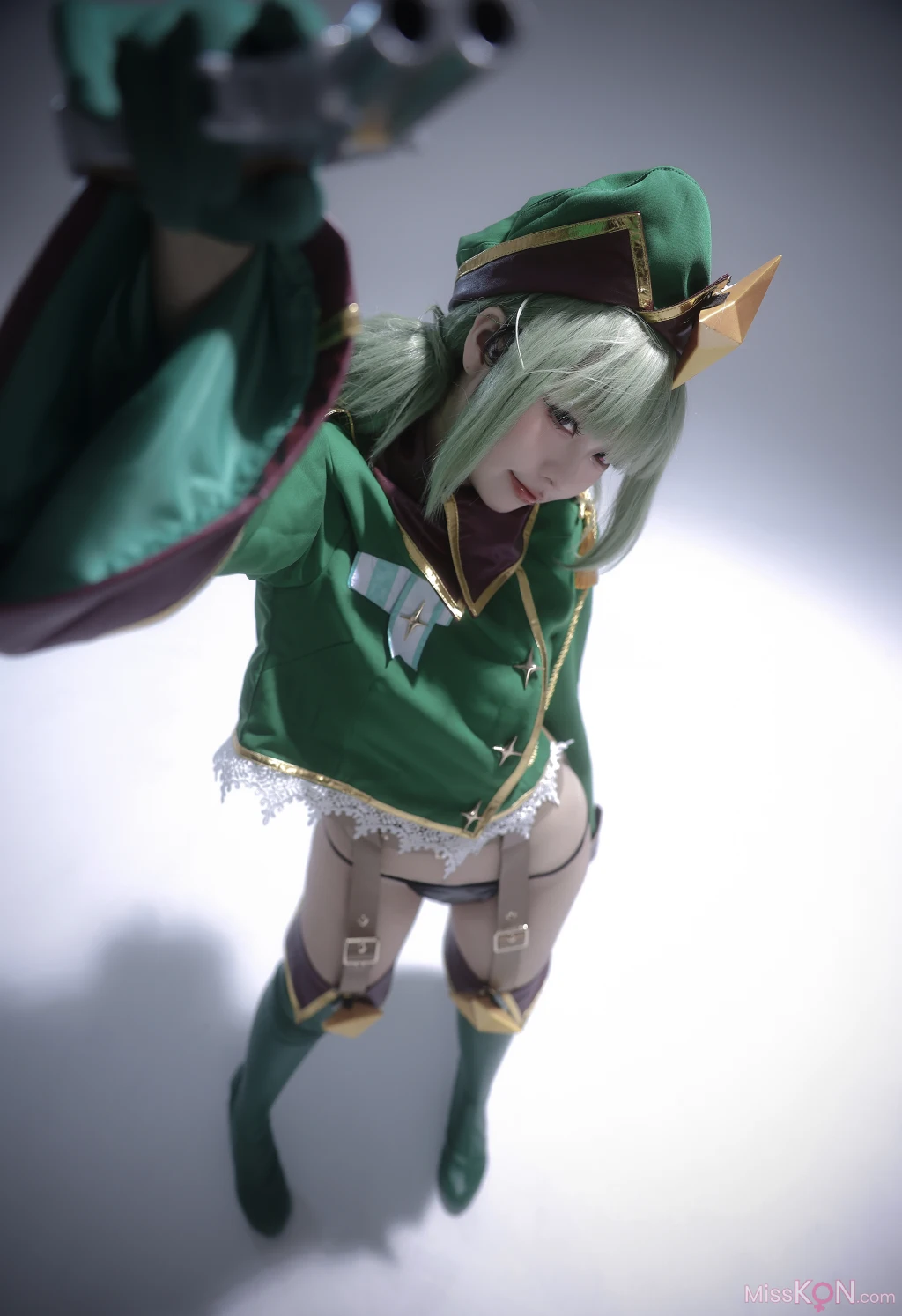 Coser@: Kiwi Araga (14 photos)