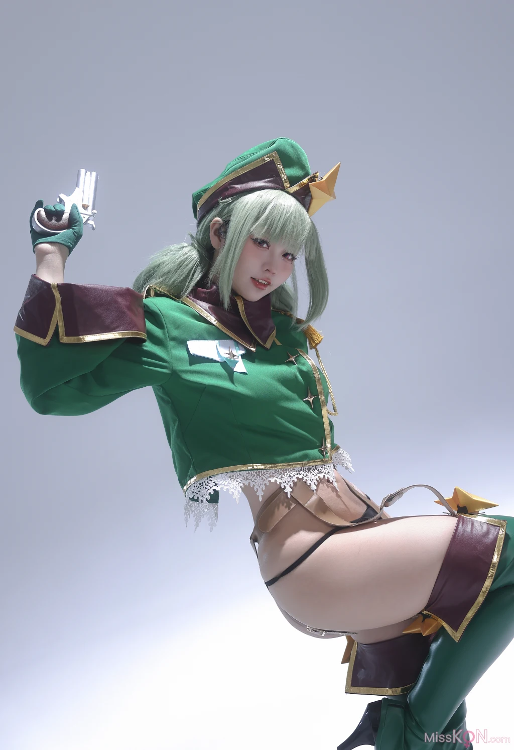 Coser@: Kiwi Araga (14 photos)