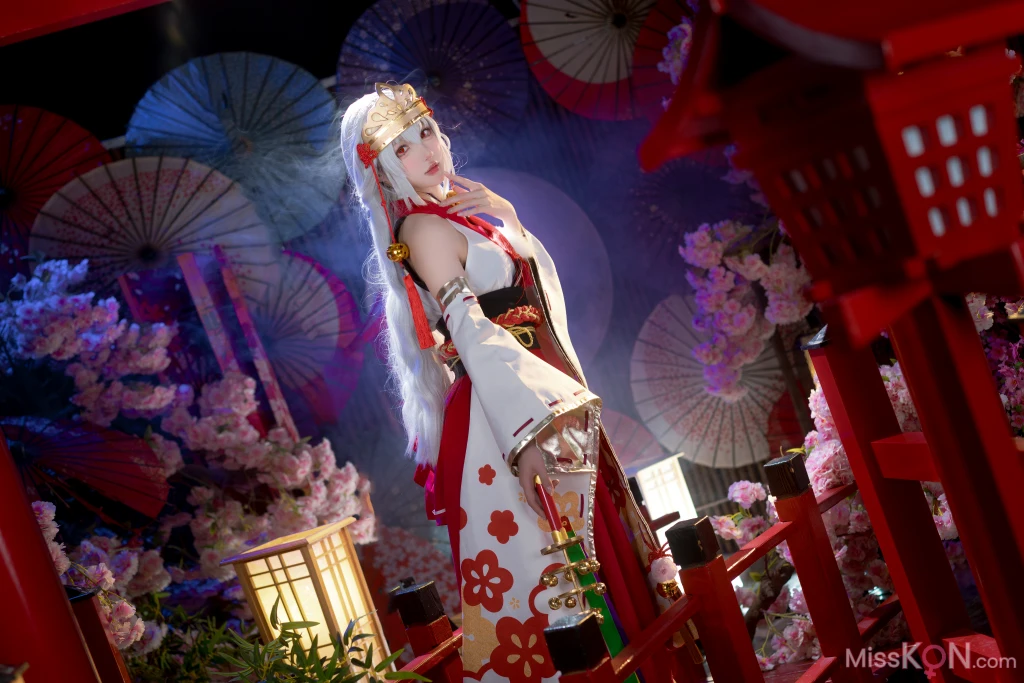 Coser@阿包也是兔娘: 巫女浴池 (58 photos + 1 video)