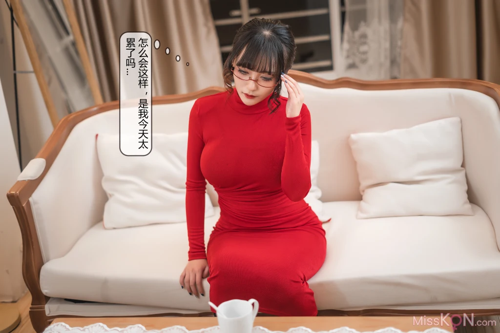 Coser@洛璃LoLiSAMA: 隔壁太太 (113 photos)