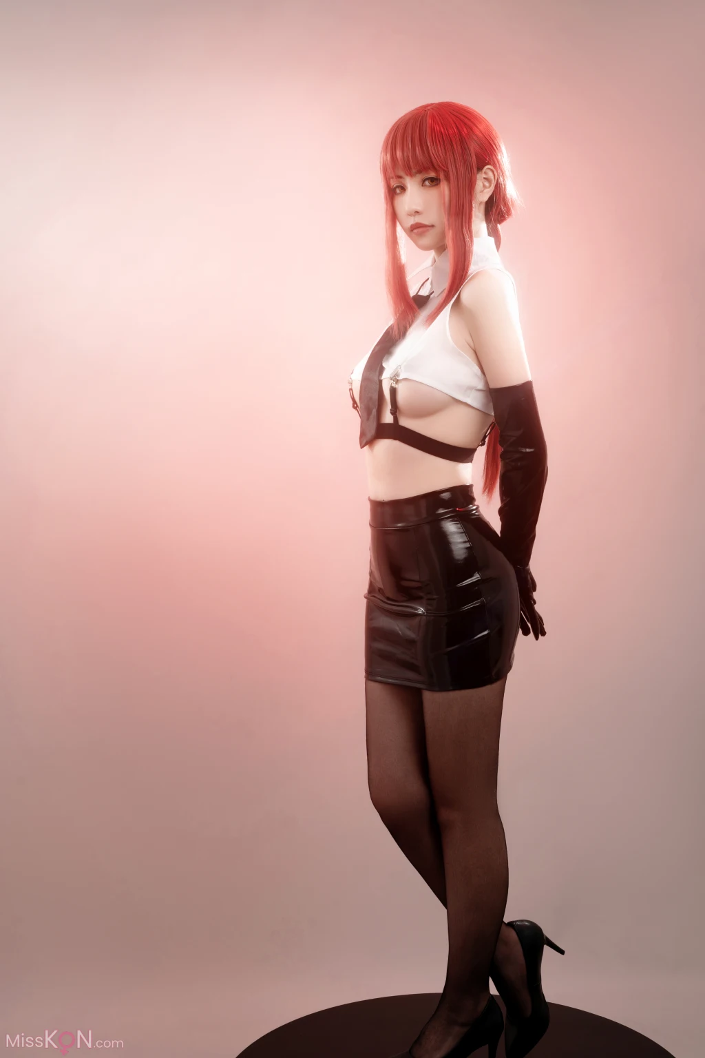 Coser@爆机少女喵小吉 (Nekokoyoshi): 电锯人 玛奇玛 (88 photos )