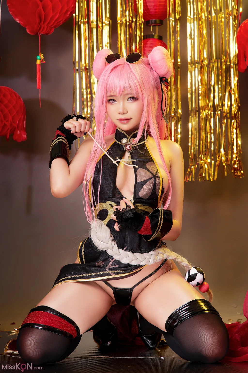 Coser@ZinieQ: Azur Lane Bremerton Qipao (32 photos )