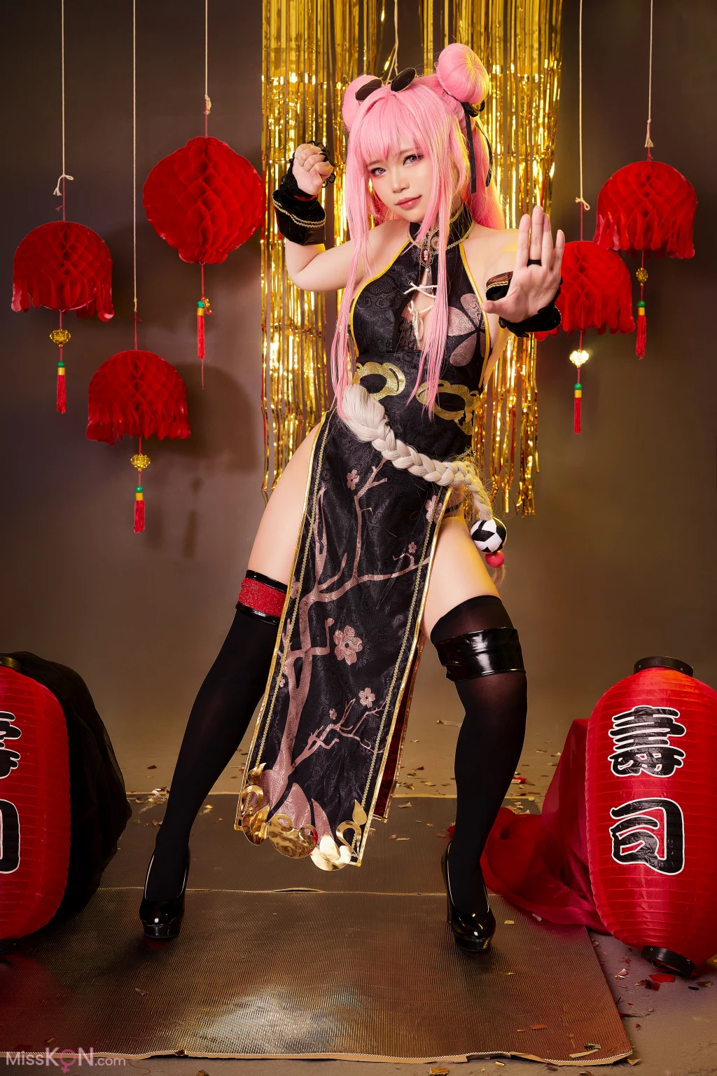 Coser@ZinieQ: Azur Lane Bremerton Qipao (32 photos )