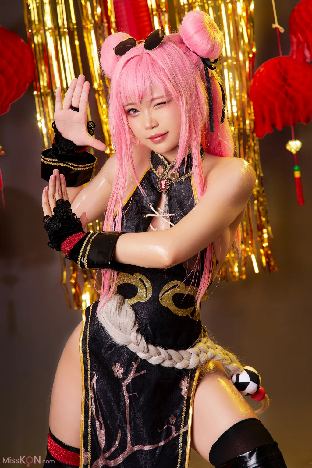 Coser@ZinieQ: Azur Lane Bremerton Qipao (32 photos )