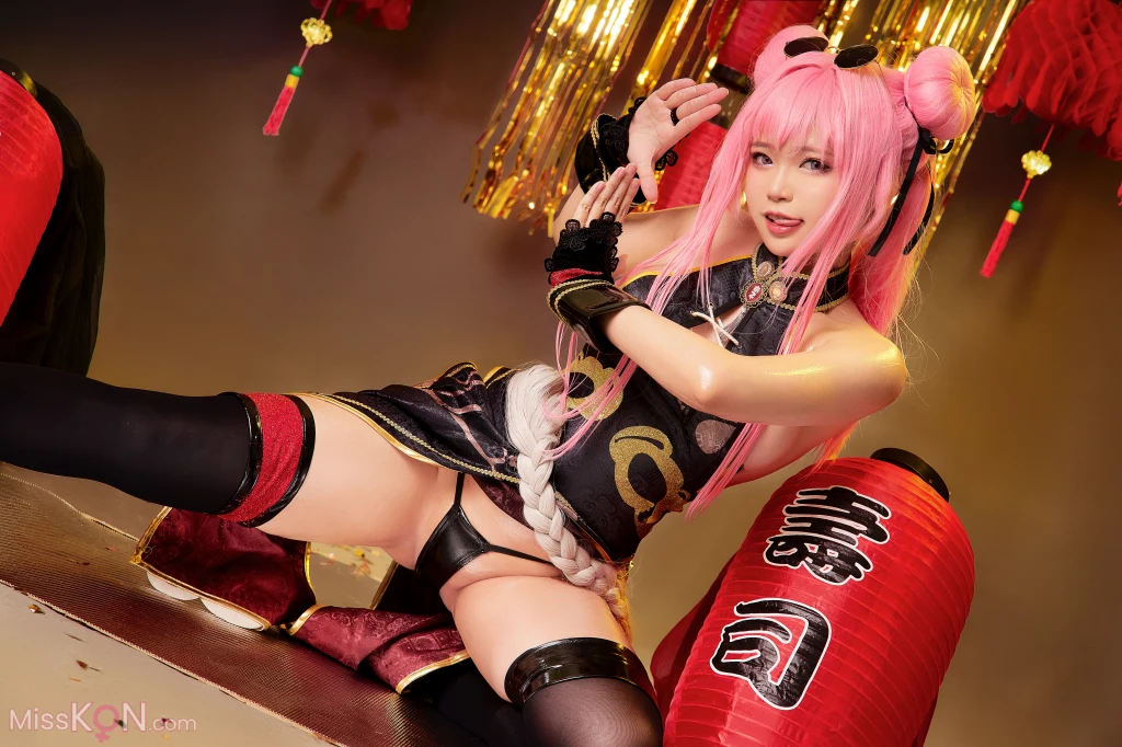 Coser@ZinieQ: Azur Lane Bremerton Qipao (32 photos )