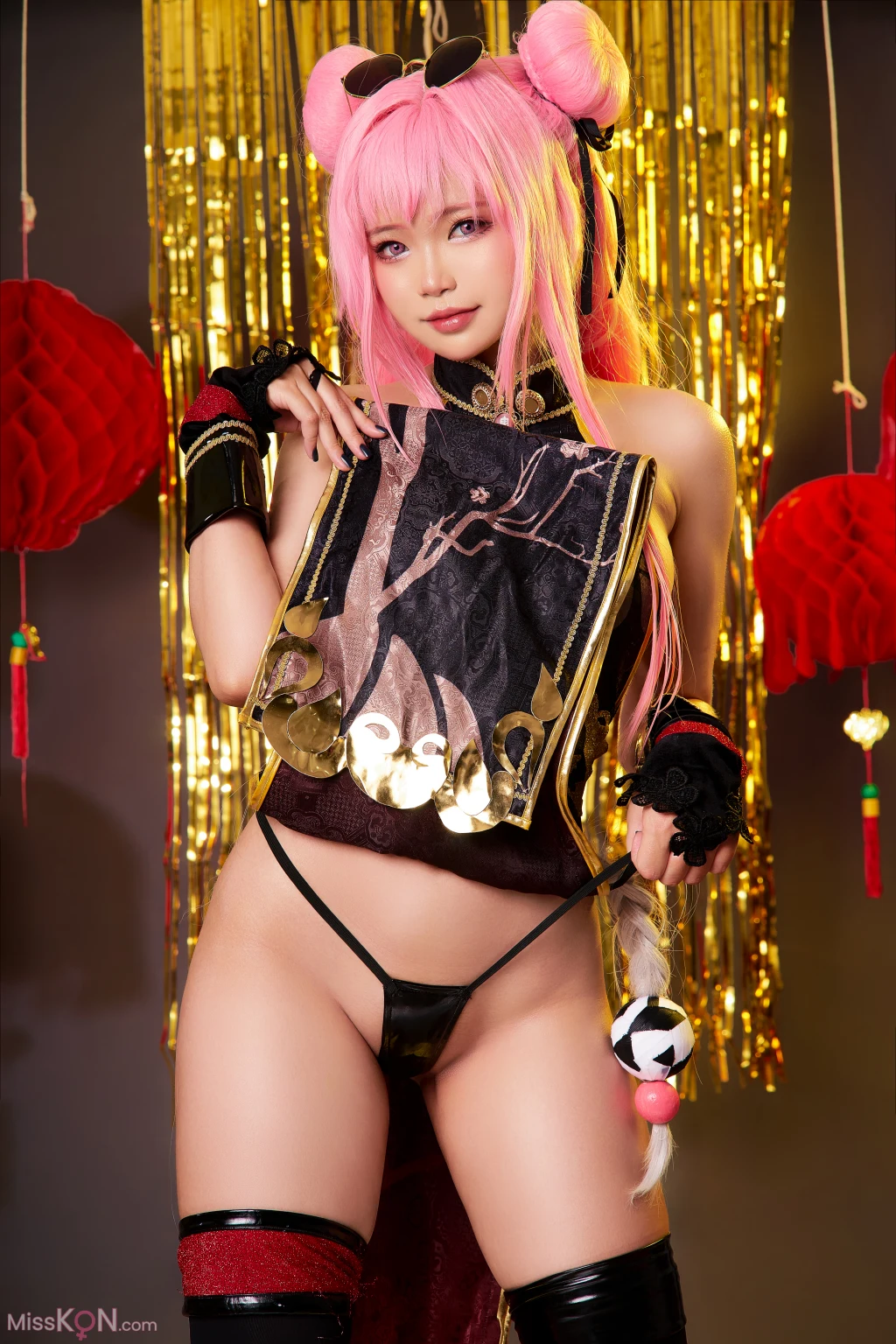 Coser@ZinieQ: Azur Lane Bremerton Qipao (32 photos )