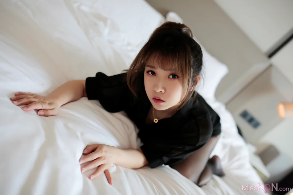 Coser@小女巫露娜: 傲慢小姐姐 (63 photos) – Page 4