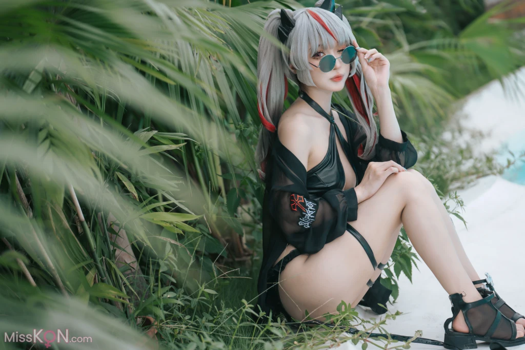 Coser@阿包也是兔娘: 碧蓝航线阿诺德 (38 photos)