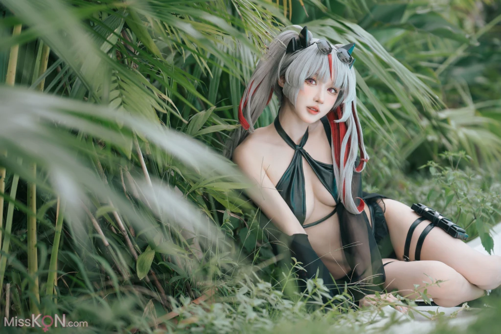 Coser@阿包也是兔娘: 碧蓝航线阿诺德 (38 photos)