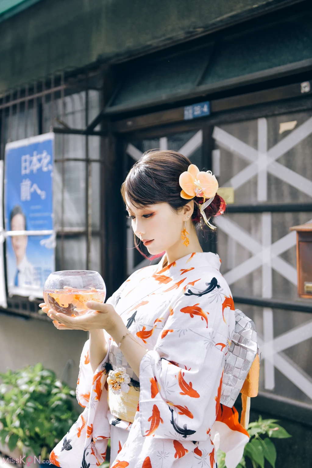Coser@Ely_eee (ElyEE子): Goldfish Stroll 金魚散步 (30 photos + 2 videos)