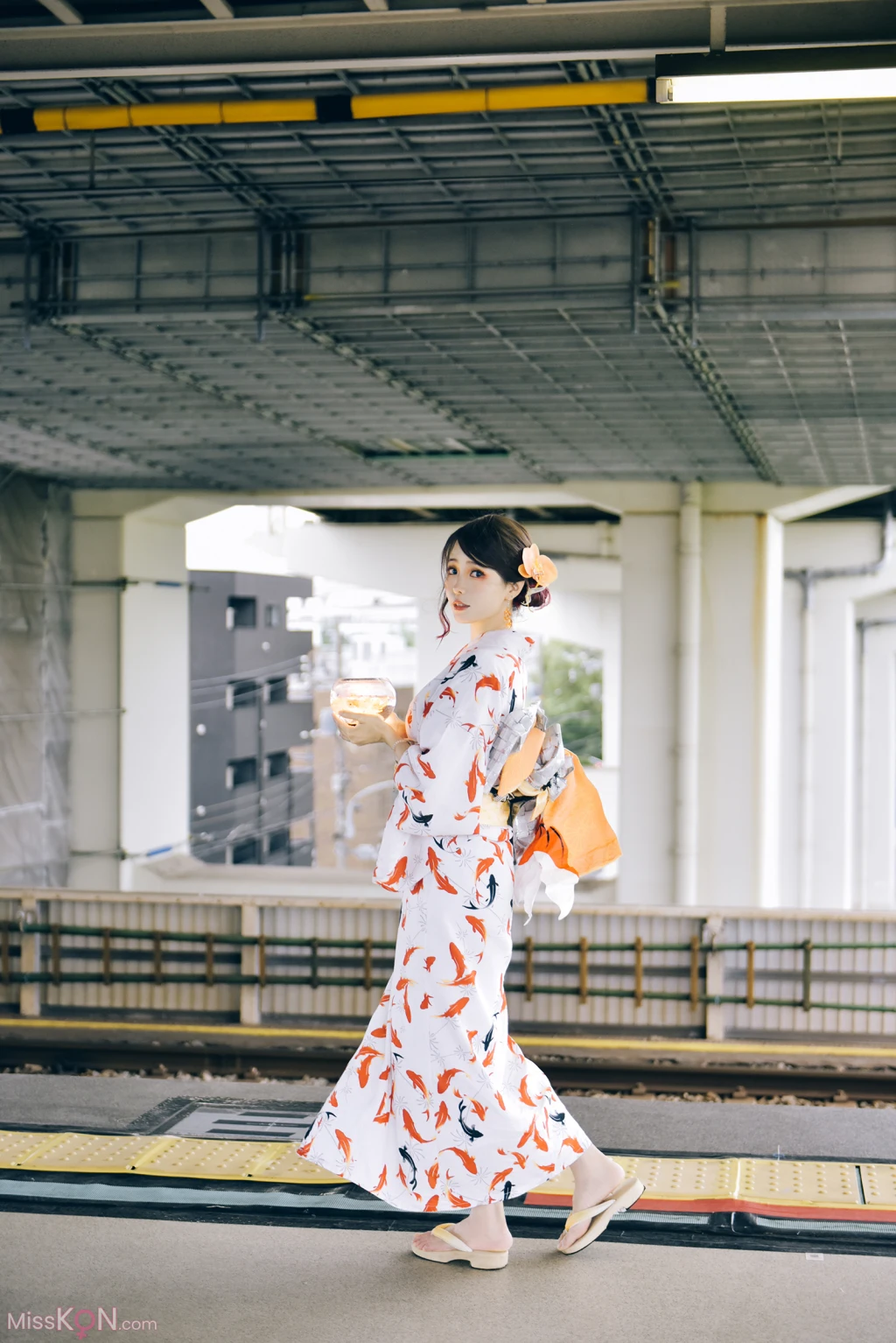 Coser@Ely_eee (ElyEE子): Goldfish Stroll 金魚散步 (30 photos + 2 videos) – Page 2