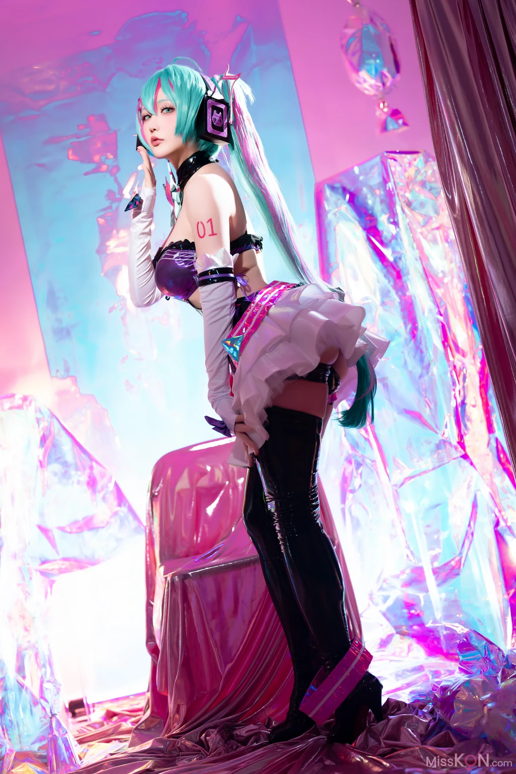 Coser@星之迟迟Hoshilily: Miku初音未来 喵斯快跑 (73 photos + 1 video)