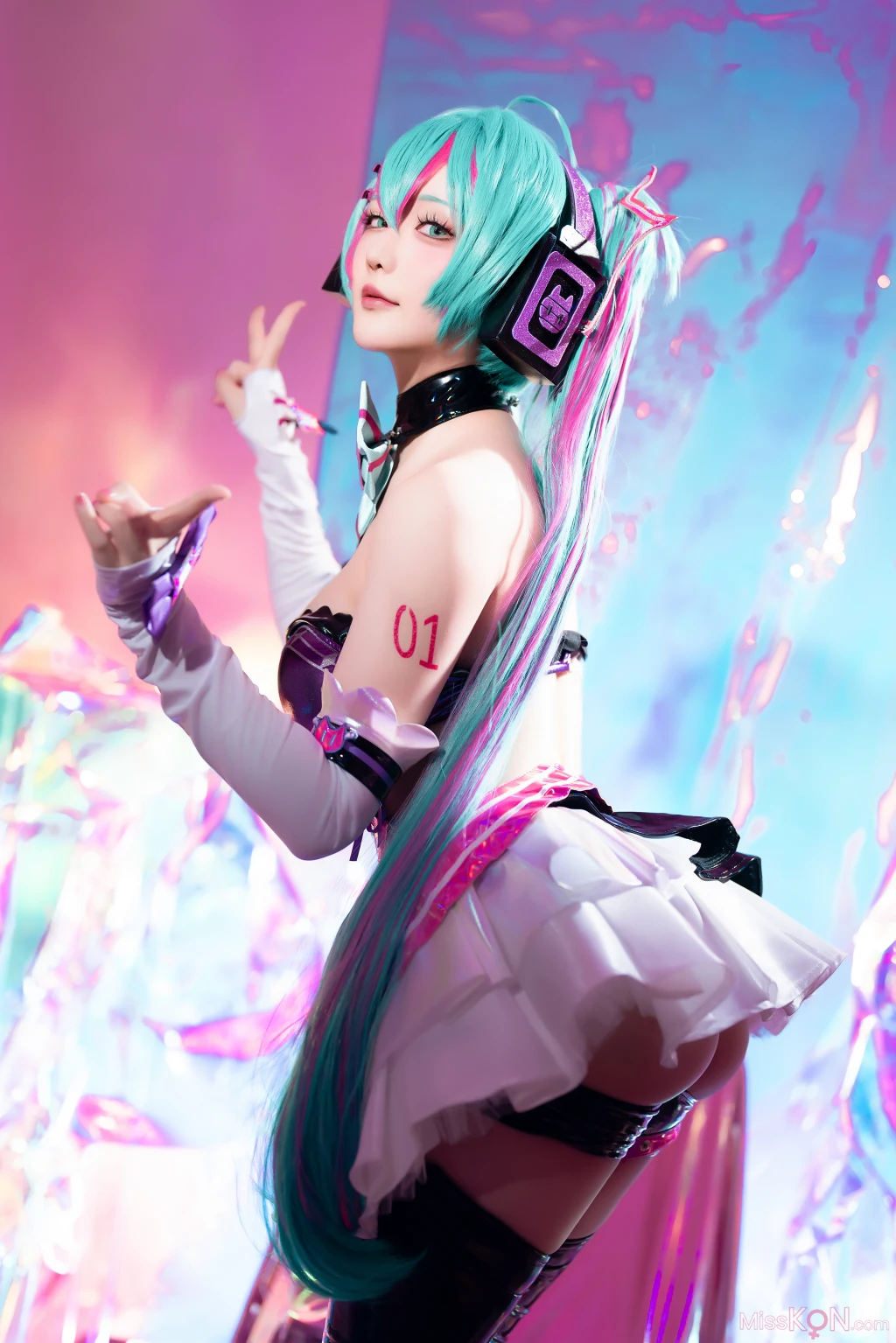 Coser@星之迟迟Hoshilily: Miku初音未来 喵斯快跑 (73 photos + 1 video)