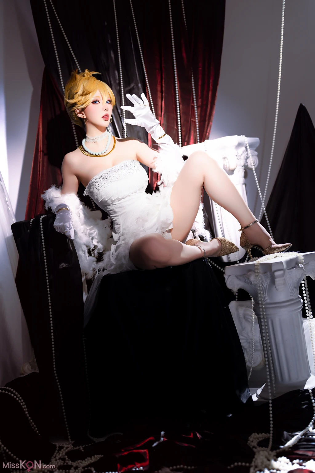 Coser@星之迟迟Hoshilily: 吊带袜天使-潘迪礼服 (45 photos + 1 video) – Page 2