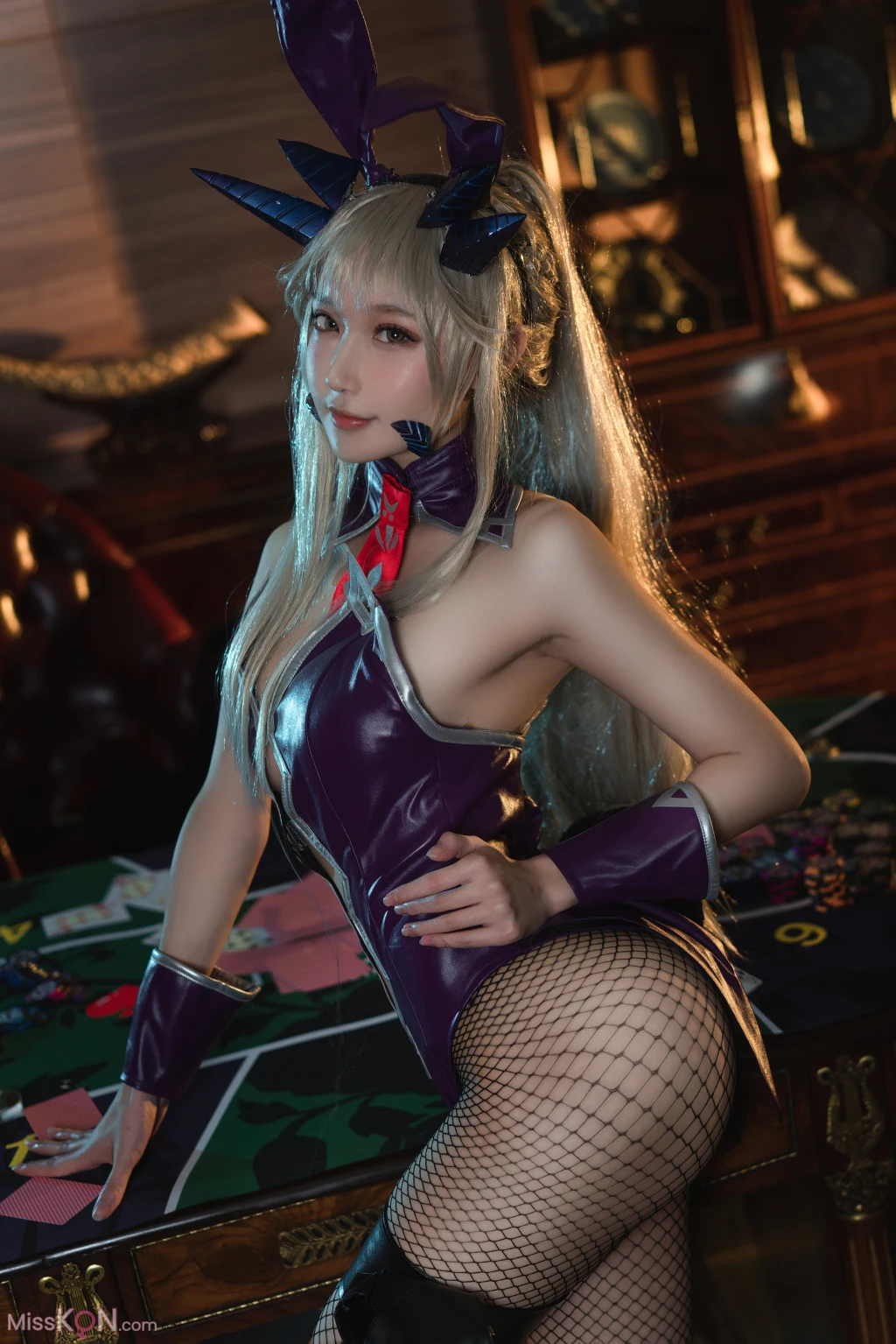 Coser@阿包也是兔娘: 黑枪呆兔女郎 (25 photos)