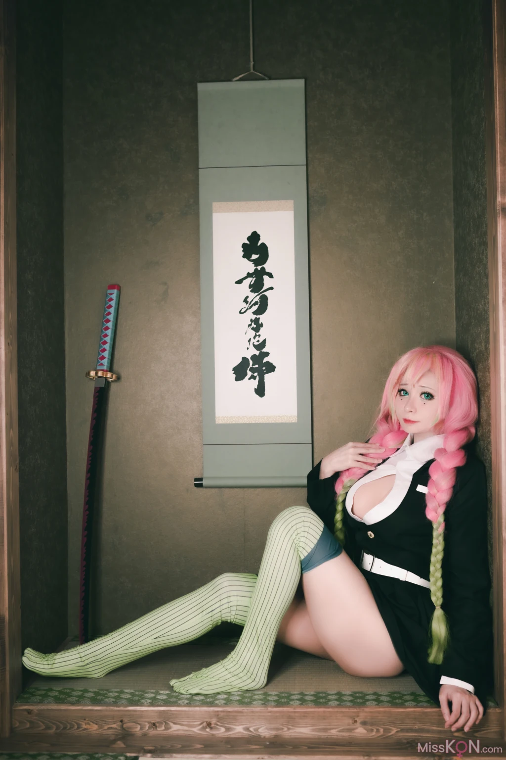 Coser@MeenFox: Mitsuri Kanroji (Onsen Version 18+) (36 photos)