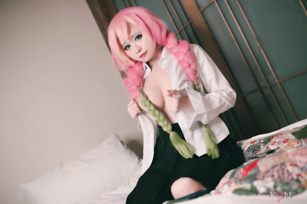 Coser@MeenFox: Mitsuri Kanroji (Onsen Version 18+) (36 photos)