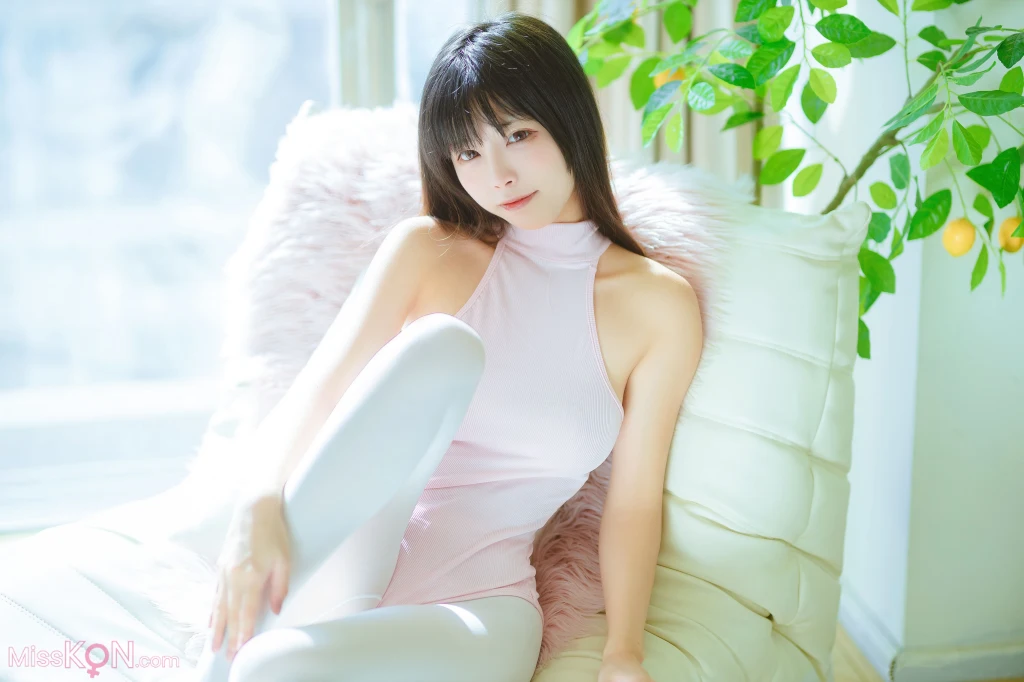 Coser@三無人型: 白丝桃子 (60 photos)