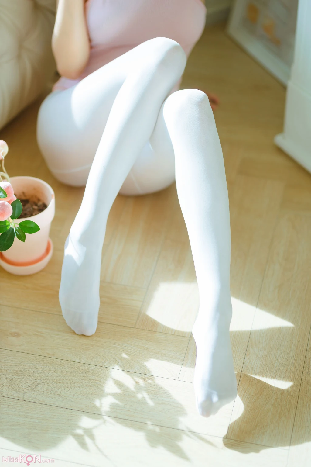 Coser@三無人型: 白丝桃子 (60 photos) – Page 3