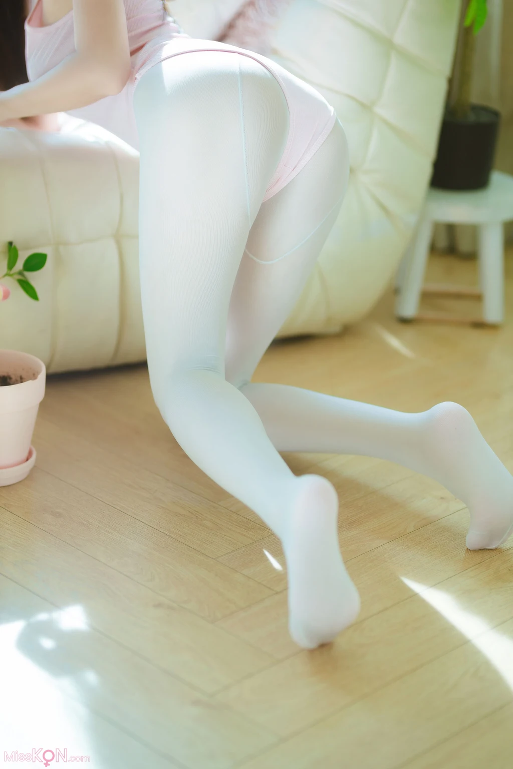 Coser@三無人型: 白丝桃子 (60 photos) – Page 4