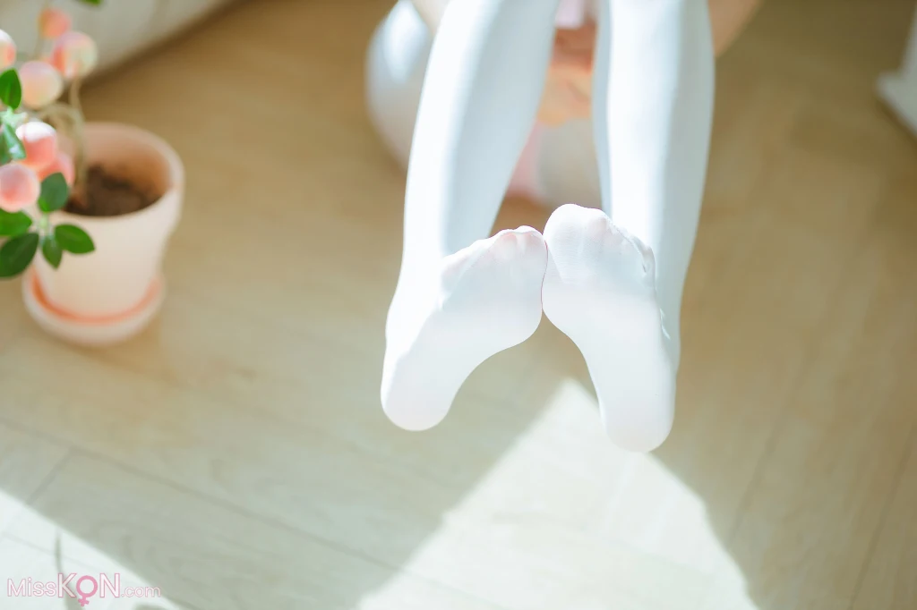 Coser@三無人型: 白丝桃子 (60 photos) – Page 4