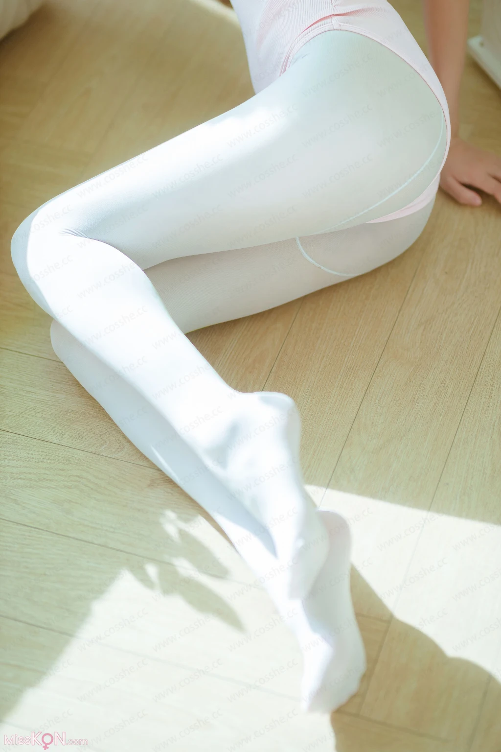 Coser@三無人型: 白丝桃子 (60 photos) – Page 6