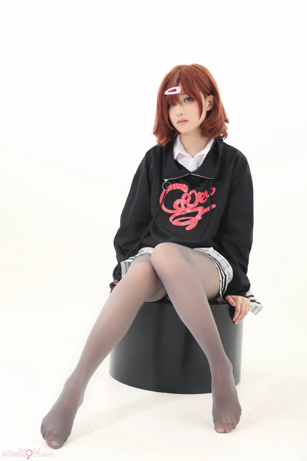 Coser@幼愛Youmeko: 樋口円香灰丝 (25 photos)
