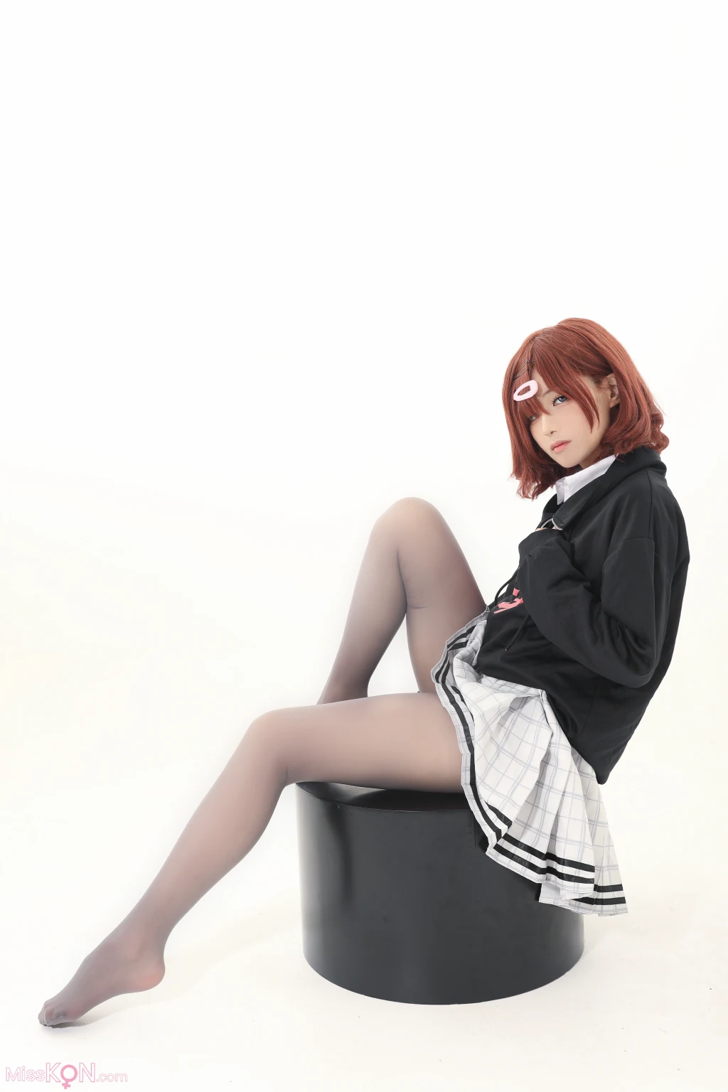 Coser@幼愛Youmeko: 樋口円香灰丝 (25 photos)