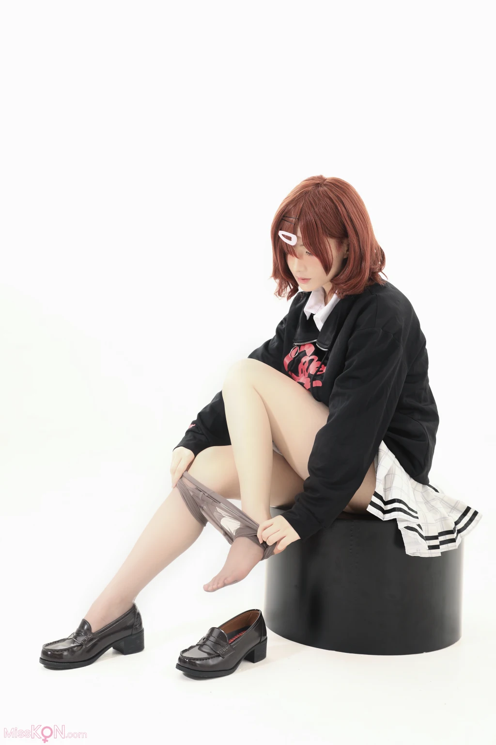 Coser@幼愛Youmeko: 樋口円香灰丝 (25 photos) – Page 2