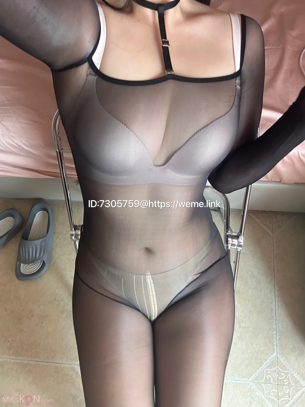 美邵女Baby: 透明吊带连体丝袜 (113 photos)