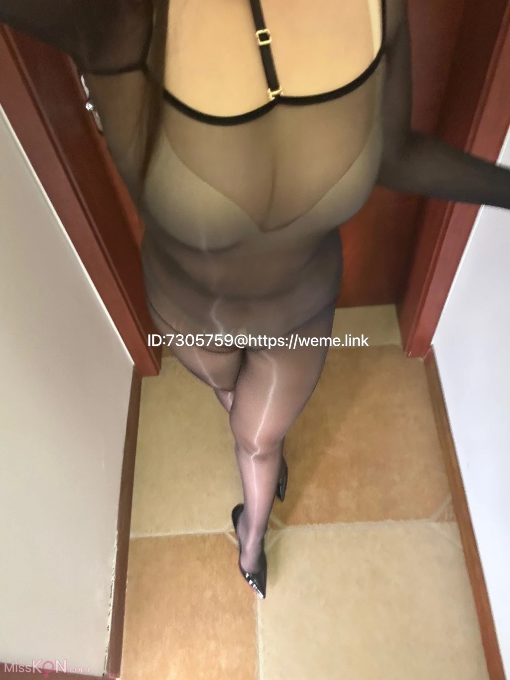 美邵女Baby: 透明吊带连体丝袜 (113 photos) – Page 5