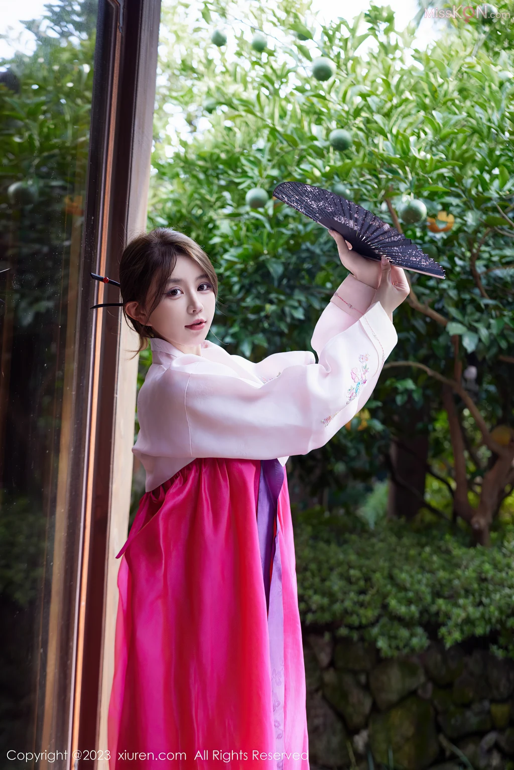 XIUREN No.7515 – 7524 (751 photos)