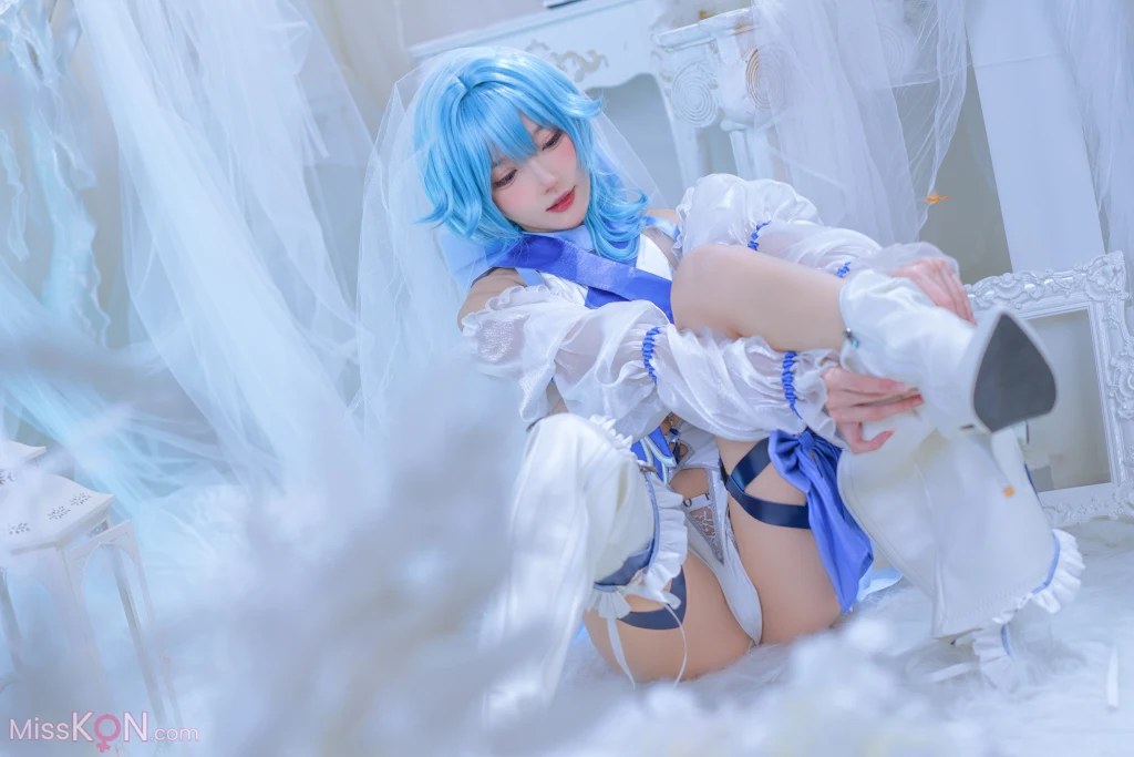 Coser@阿包也是兔娘: 加冕图 优菈 (25 photos)